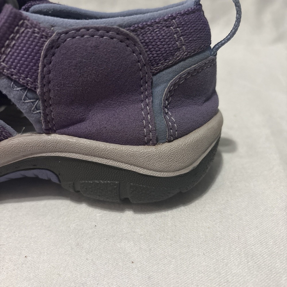 Keen Girls Size 2 Purple Newport Hiking Sandals Waterproof‎ Washable 1014263 - Picture 8 of 16